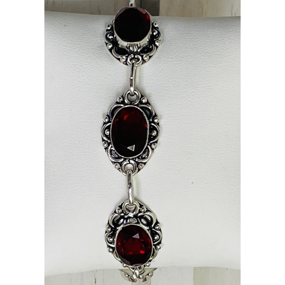 Sterling Silver Bracelet with Faceted Red Cabochons Adjustable 6.5 to 7" - Picture 3 of 9